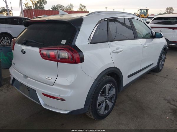 2019 KIA NIRO LX