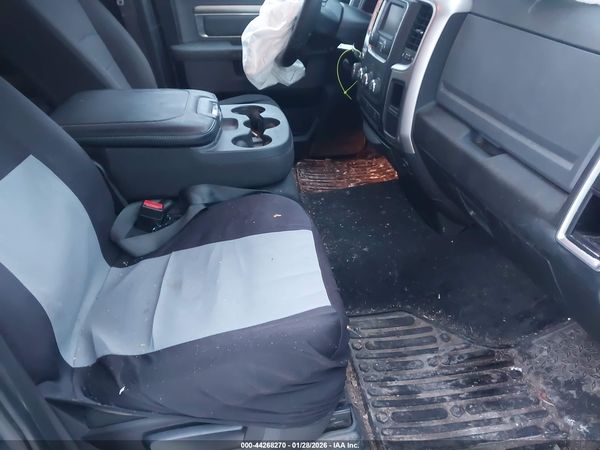 2019 RAM 1500 CLASSIC WARLOCK  4X4 6'4 BOX