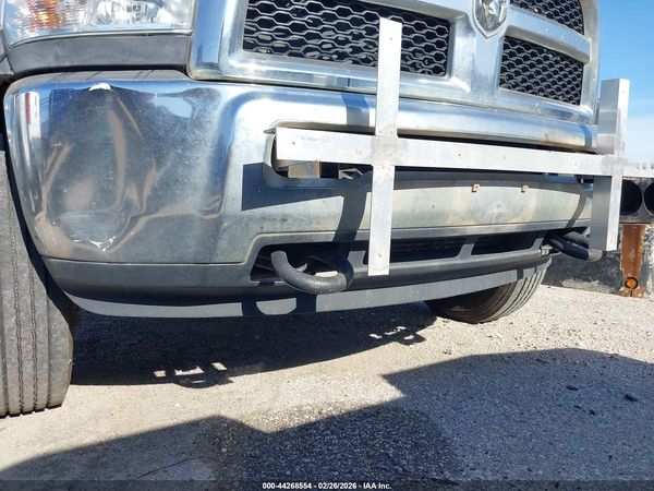 2016 RAM 5500 CHASSIS TRADESMAN/SLT