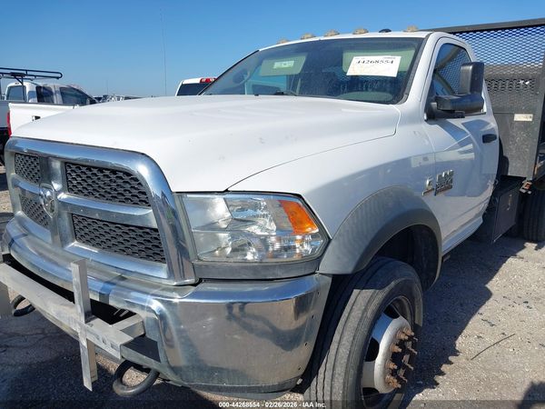 2016 RAM 5500 CHASSIS TRADESMAN/SLT