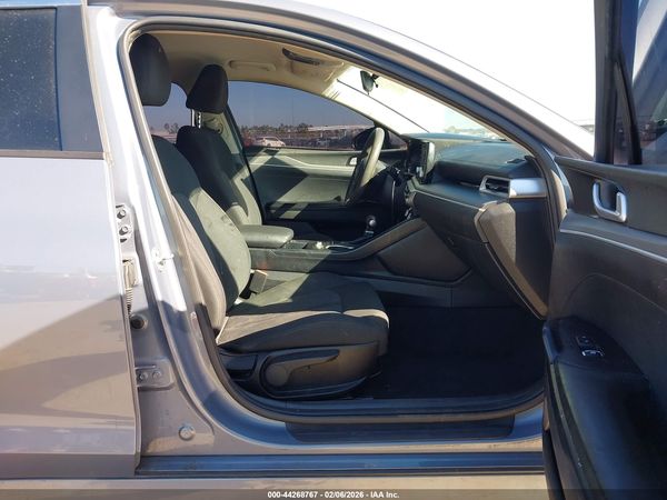 2022 KIA K5 LXS