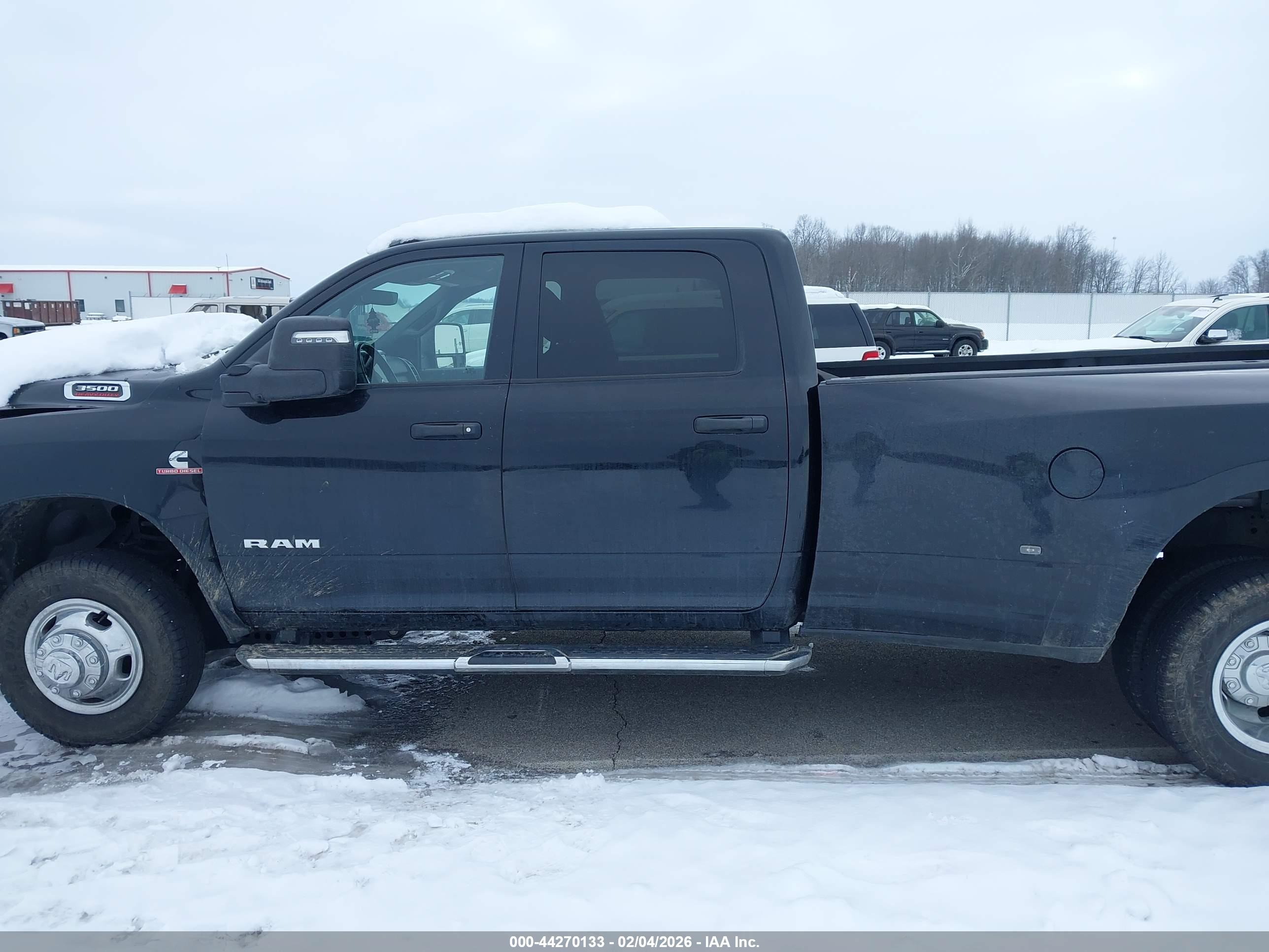2023 RAM 3500 BIG HORN  4X4 8' BOX