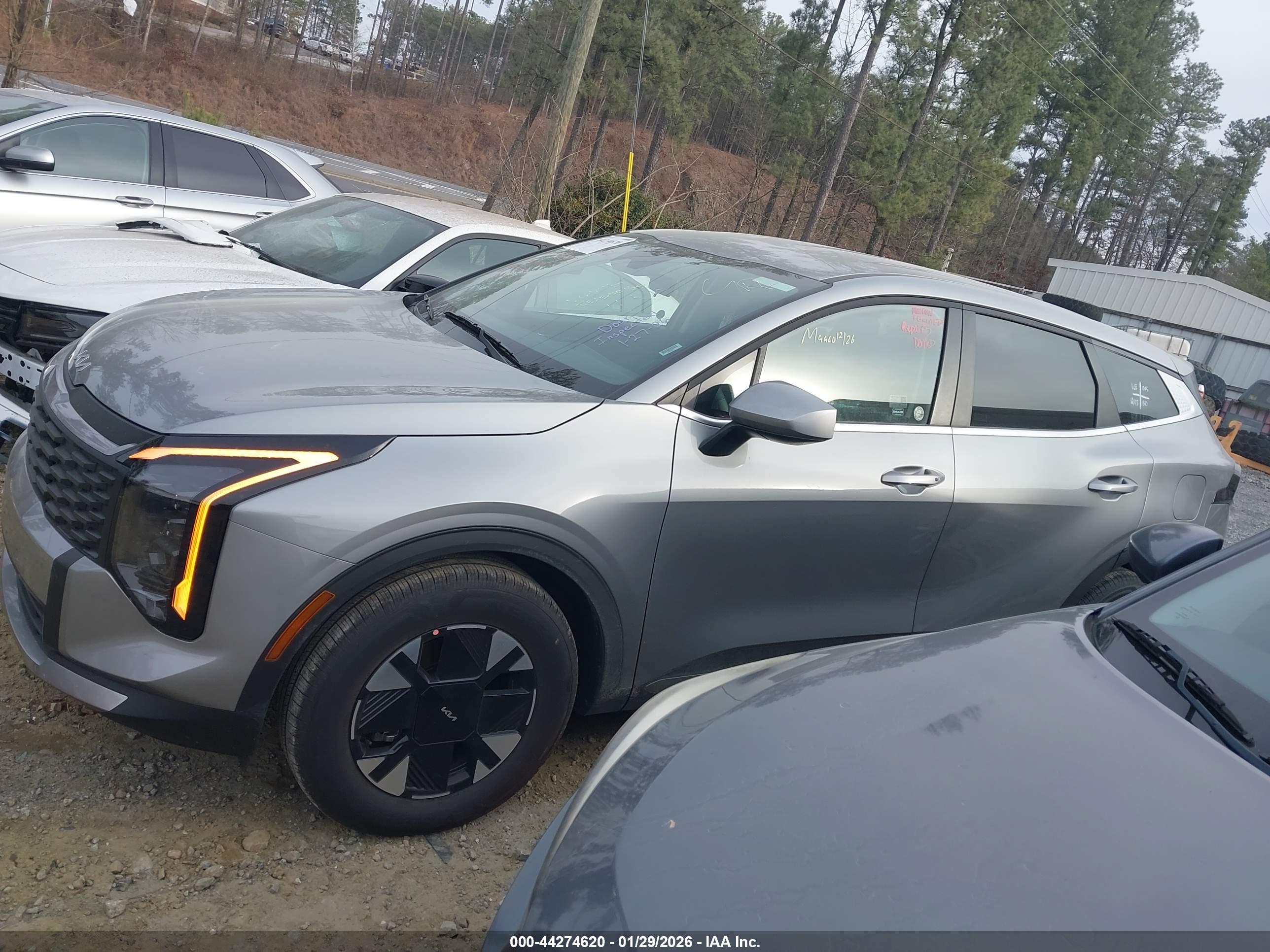 2026 KIA SPORTAGE HYBRID LX