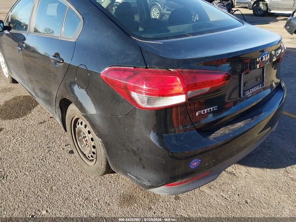 2017 KIA FORTE LX