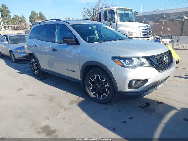2020 NISSAN PATHFINDER SL 4WD — I1