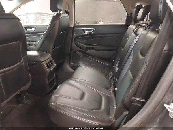 2018 FORD EDGE TITANIUM — I8