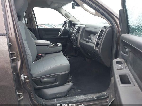 2019 RAM 1500 CLASSIC TRADESMAN  4X2 5'7 BOX