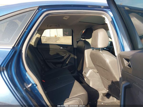 2019 VOLKSWAGEN JETTA S, SE, R-Line — I8