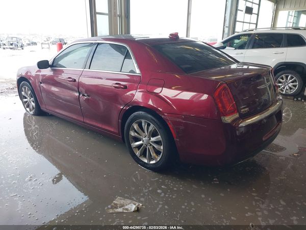 2016 CHRYSLER 300 ANNIVERSARY EDITION — I3