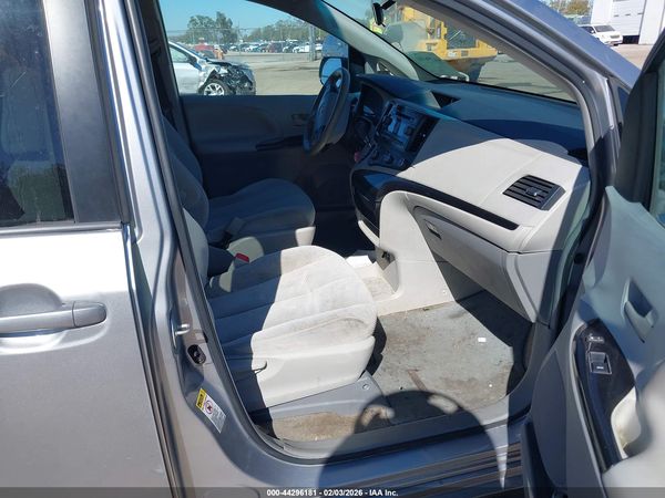 2012 TOYOTA SIENNA LE 8 PASSENGER — I5