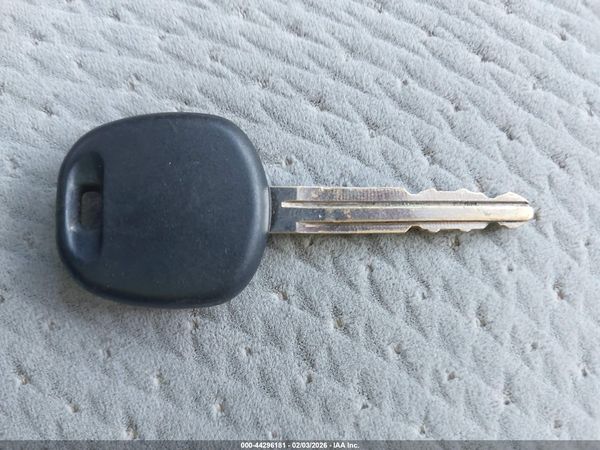 2012 TOYOTA SIENNA LE 8 PASSENGER — I11