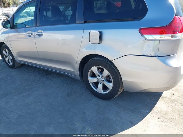 2012 TOYOTA SIENNA LE 8 PASSENGER — I152