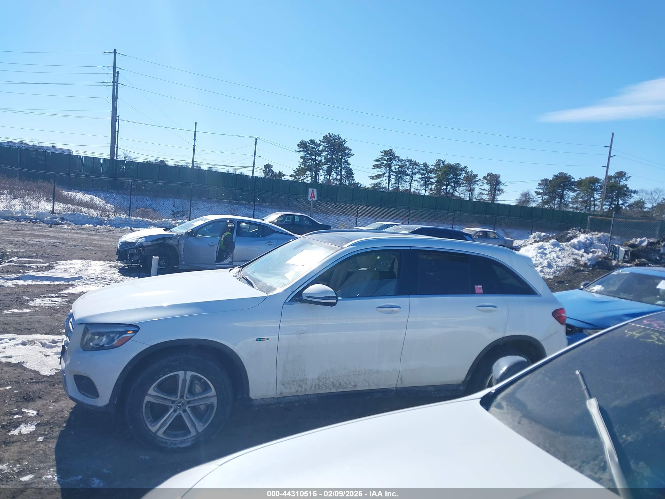 2019 MERCEDES-BENZ GLC 350E 4MATIC