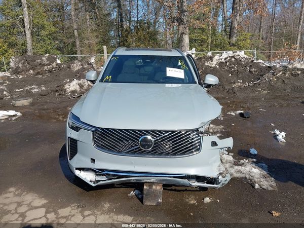 2026 VOLVO XC90