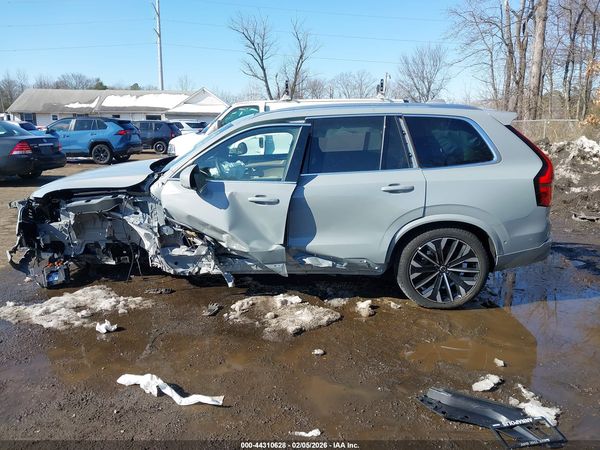 2026 VOLVO XC90