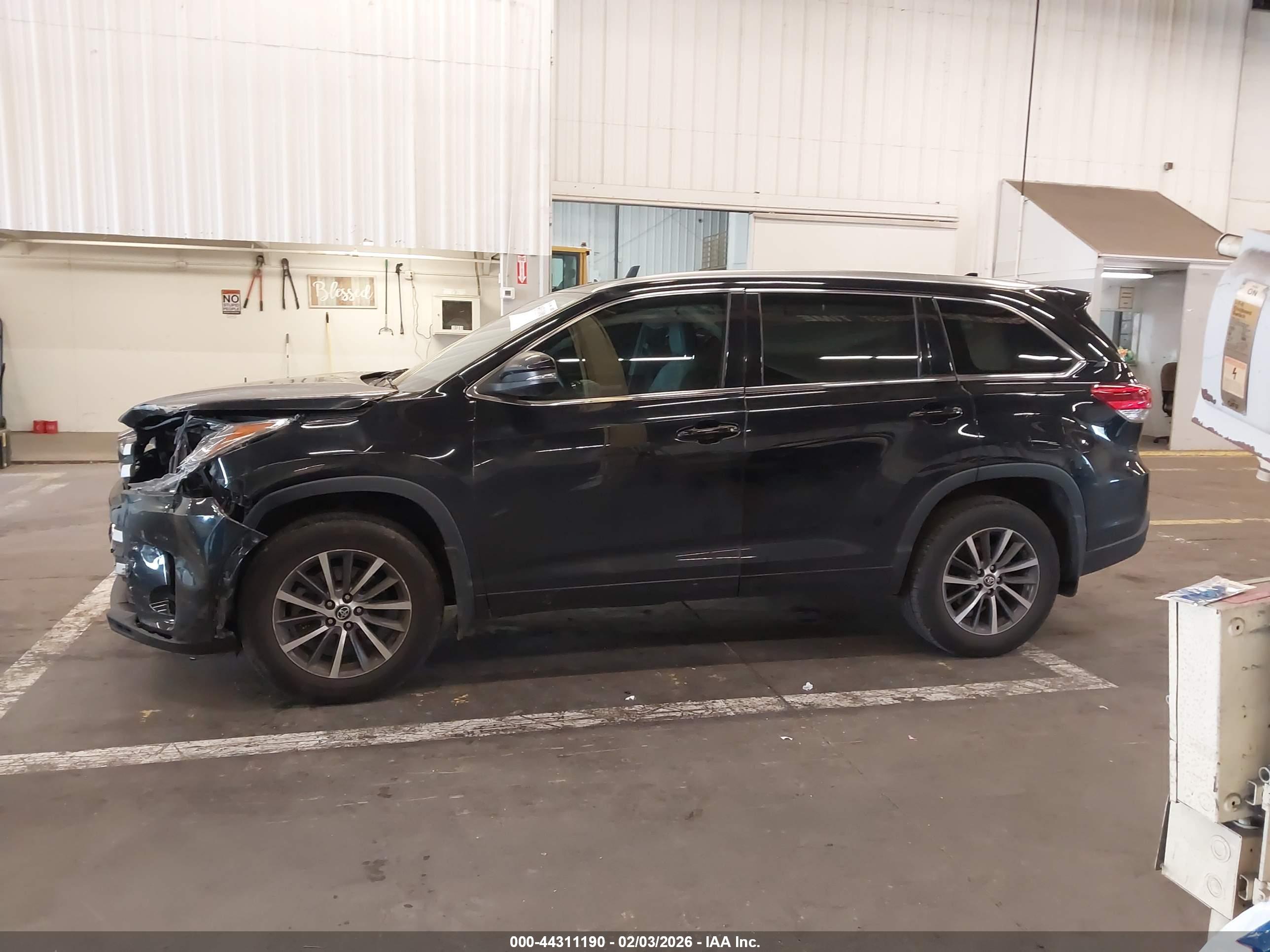 2018 TOYOTA HIGHLANDER XLE