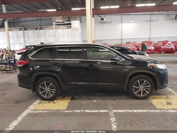 2018 TOYOTA HIGHLANDER XLE
