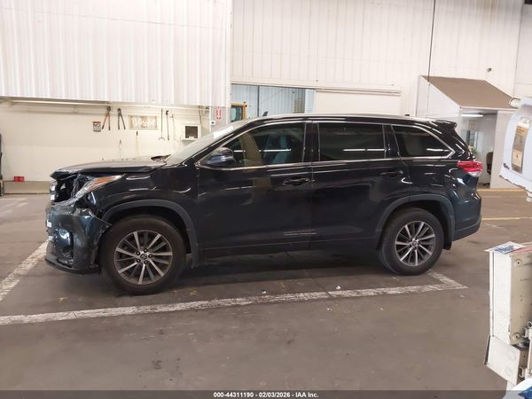 2018 TOYOTA HIGHLANDER XLE