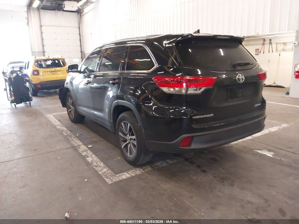 2018 TOYOTA HIGHLANDER XLE