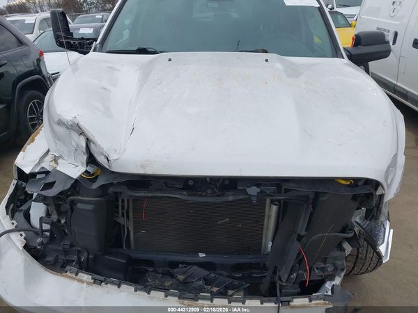 2022 RAM 1500 CLASSIC TRADESMAN  4X4 6'4 BOX