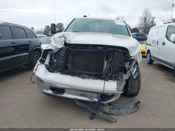 2022 RAM 1500 CLASSIC TRADESMAN  4X4 6'4 BOX