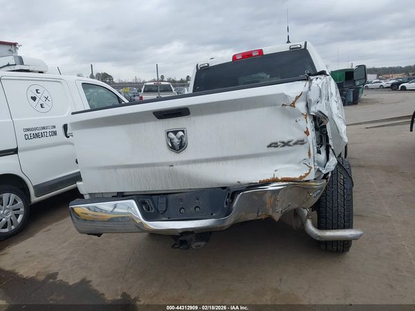 2022 RAM 1500 CLASSIC TRADESMAN  4X4 6'4 BOX
