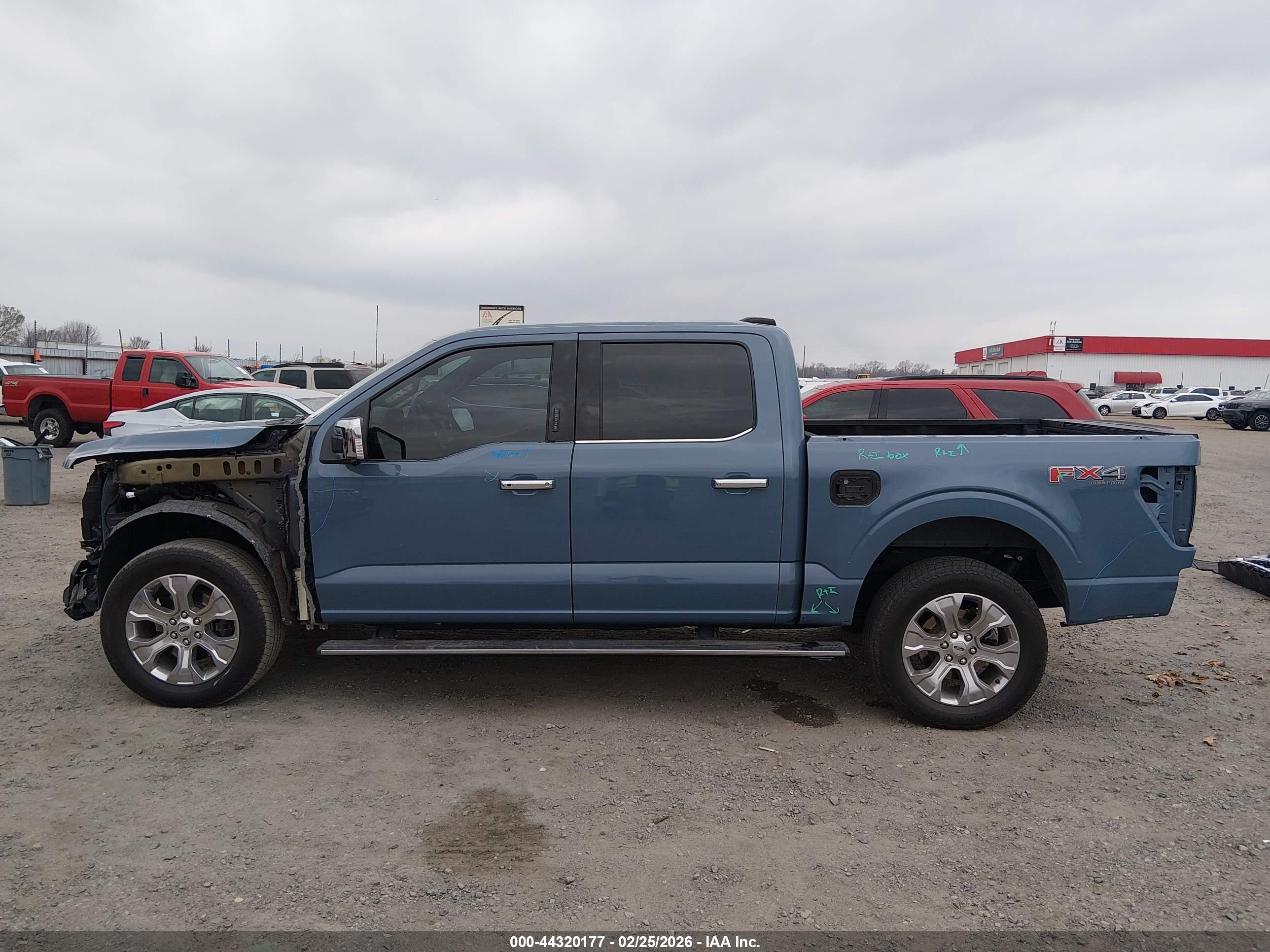 2023 FORD F-150 PLATINUM