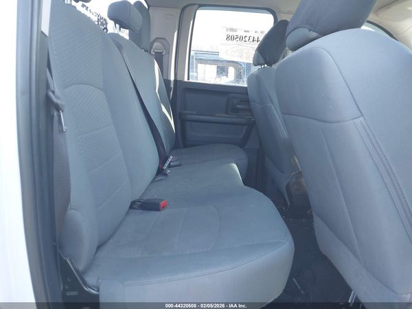 2018 RAM 1500 EXPRESS  4X4 6'4 BOX — I8