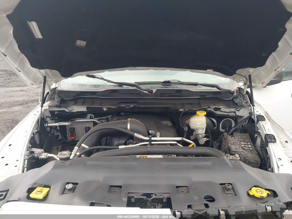2018 RAM 1500 EXPRESS  4X4 6'4 BOX — I10