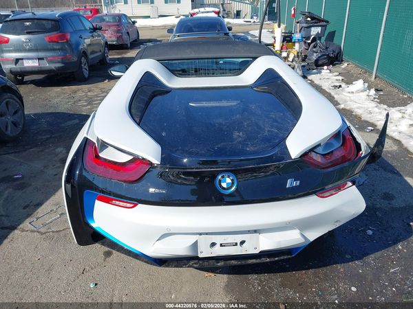 2019 BMW I8