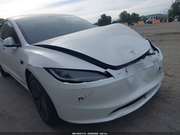 2025 TESLA MODEL 3