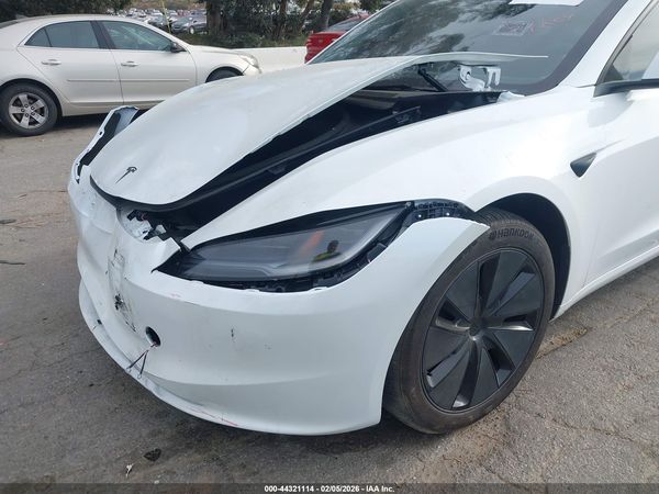 2025 TESLA MODEL 3
