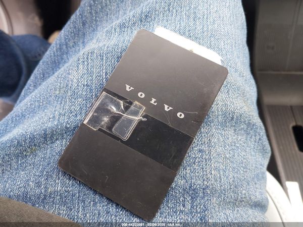 2025 VOLVO EX30