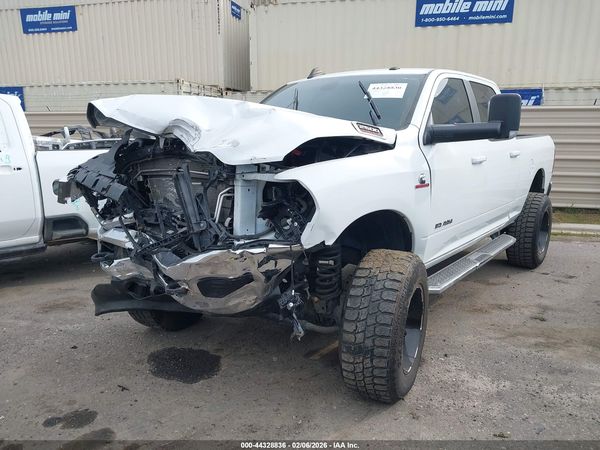 2022 RAM 2500 BIG HORN  4X4 6'4 BOX
