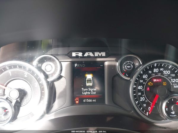 2022 RAM 2500 BIG HORN  4X4 6'4 BOX