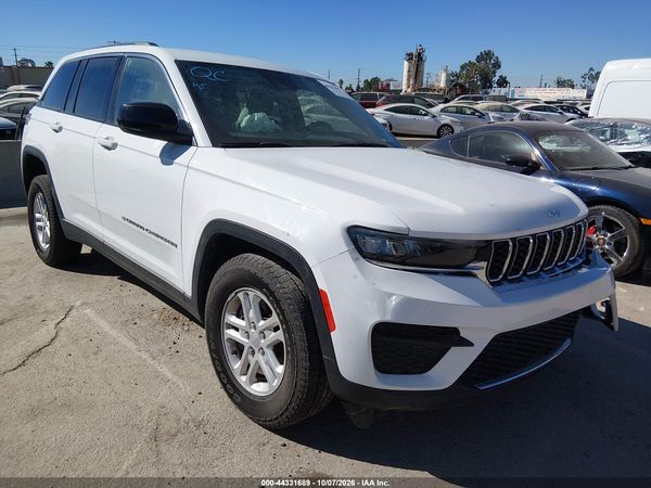 2023 JEEP GRAND CHEROKEE LAREDO 4X4 — I1