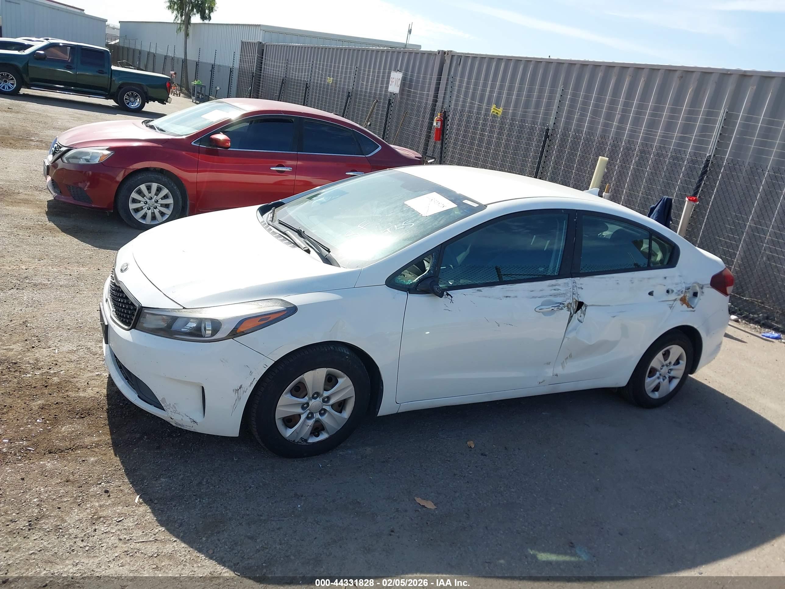 2017 KIA FORTE LX