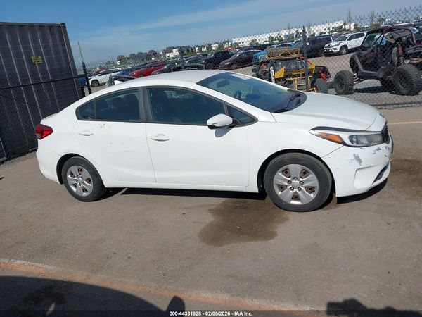 2017 KIA FORTE LX