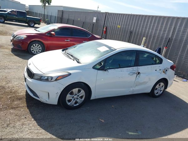 2017 KIA FORTE LX