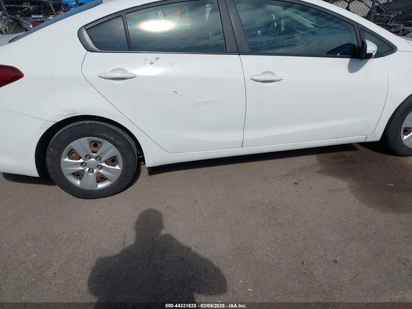 2017 KIA FORTE LX
