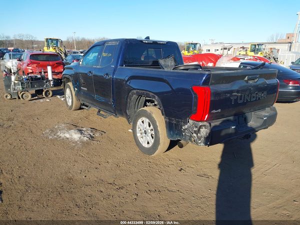 2022 TOYOTA TUNDRA SR5