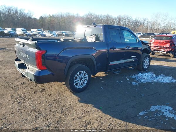 2022 TOYOTA TUNDRA SR5