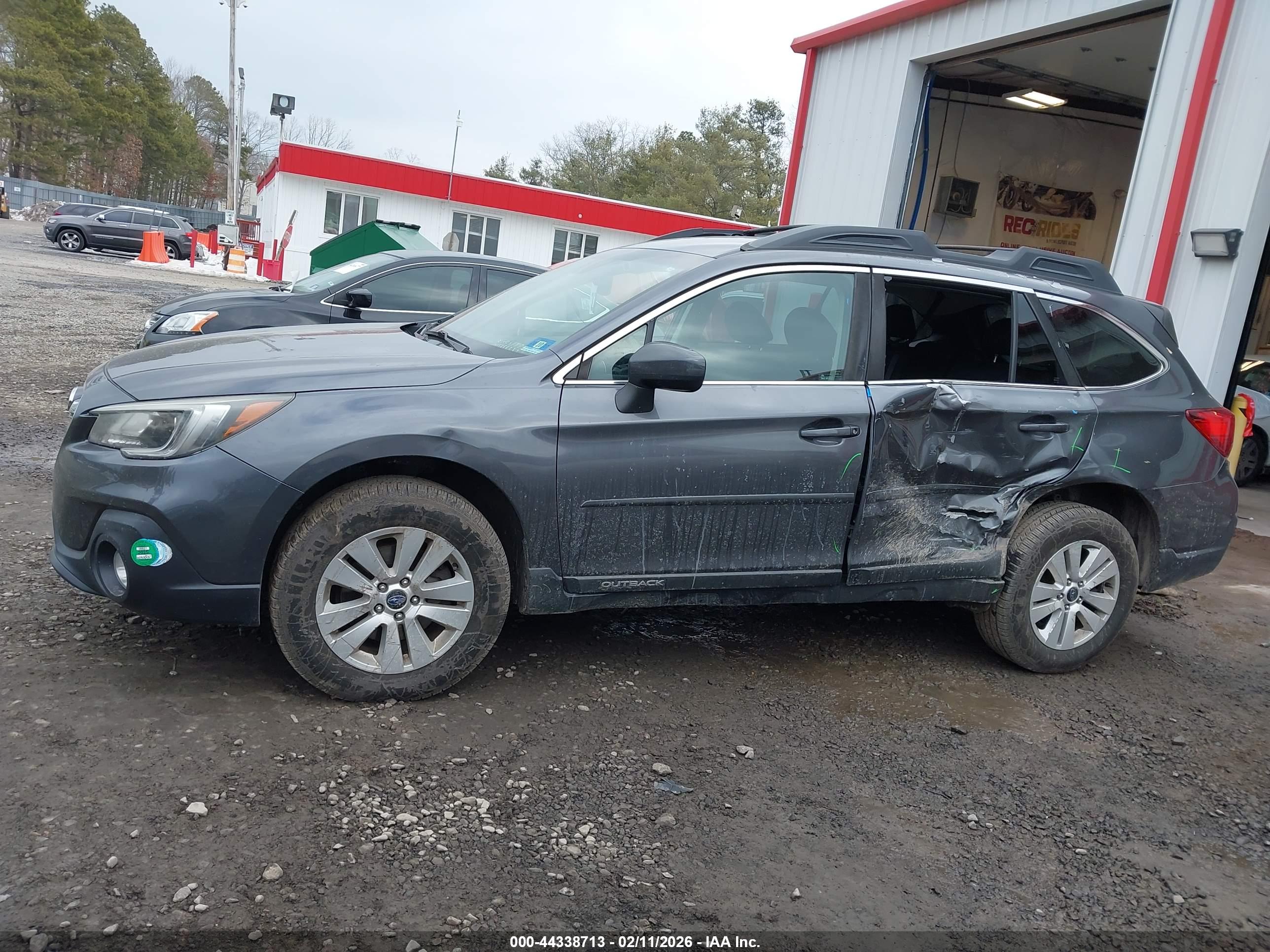 2019 SUBARU OUTBACK 2.5I PREMIUM