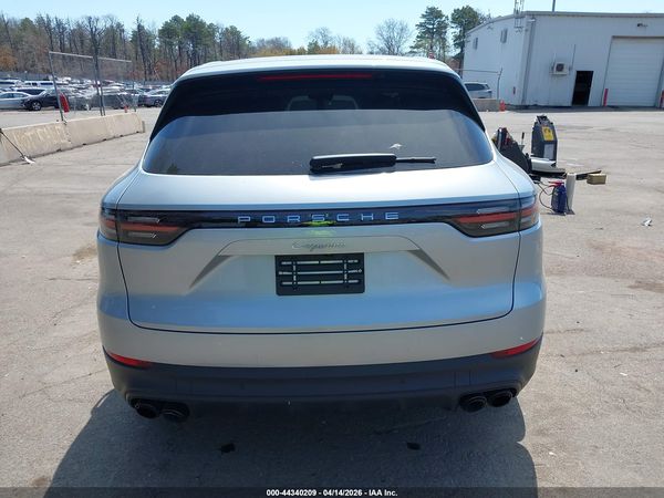 2023 PORSCHE CAYENNE PLATINUM EDITION