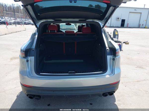 2023 PORSCHE CAYENNE PLATINUM EDITION