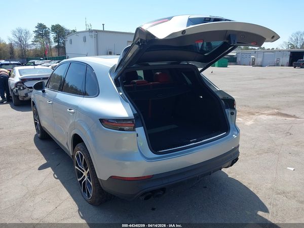 2023 PORSCHE CAYENNE PLATINUM EDITION