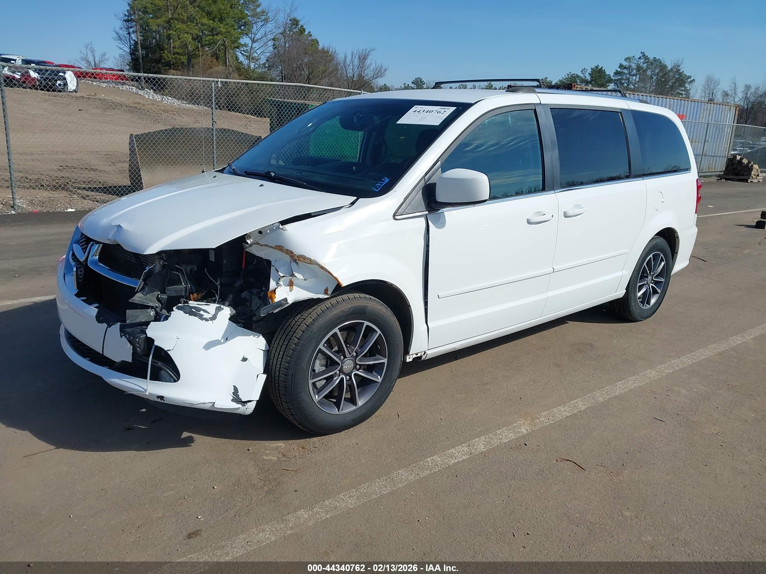 2017 DODGE GRAND CARAVAN SXT — I2