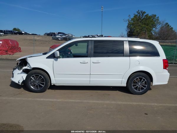 2017 DODGE GRAND CARAVAN SXT — I117