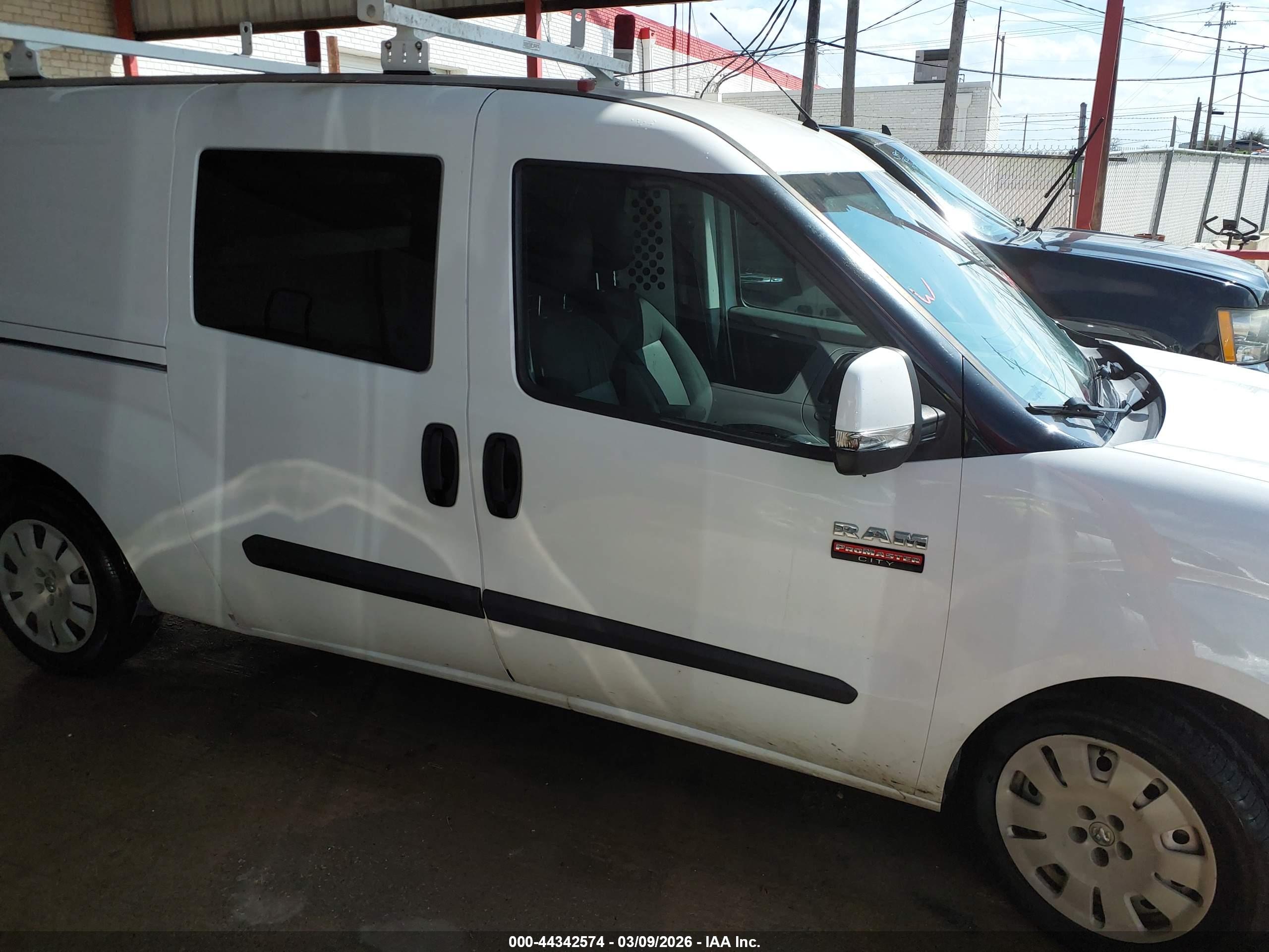 2017 RAM PROMASTER CITY TRADESMAN SLT