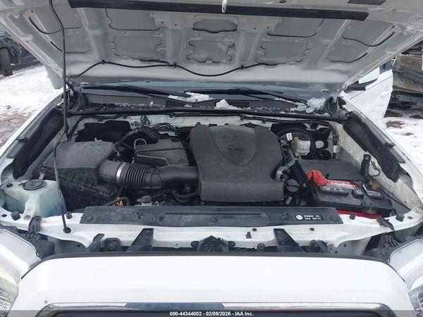 2018 TOYOTA TACOMA SR5 V6